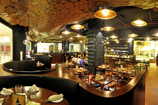 Restaurants and cafes in Andheri West